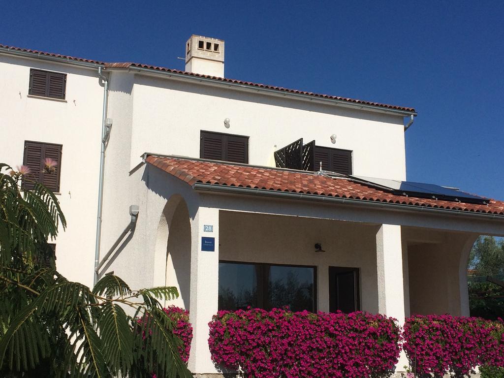 Apartments Renata Pinezići Exterior foto